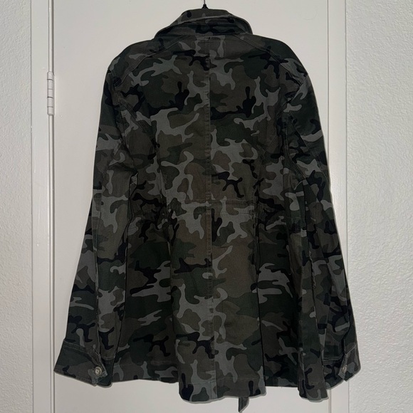 TORRID CAMO UTILITY CARGO JACKET ANORAK PLUS CURVE 00 NWT GREEN ARMY POCKETS - Picture 12 of 12